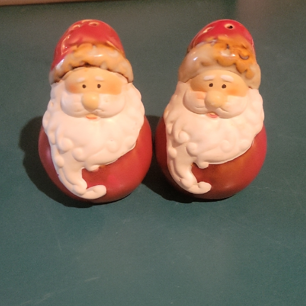 Vintage Santa Claus Salt and Pepper Shakers
